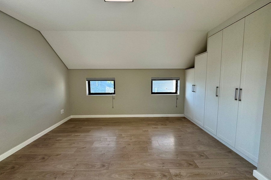 To Let 3 Bedroom Property for Rent in Graanendal Western Cape